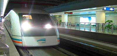 Shanghai Airport Magnetic Levitation Train (dtcreations / morguefile)